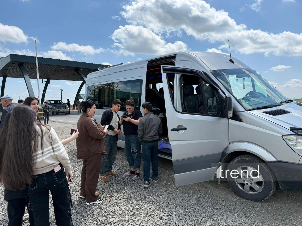 Another group of former IDPs returns to Khojavend village (PHOTO)