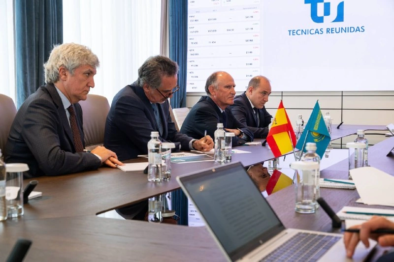 Samruk-Kazyna, Tecnicas Reunidas discuss progress of polyethylene production project