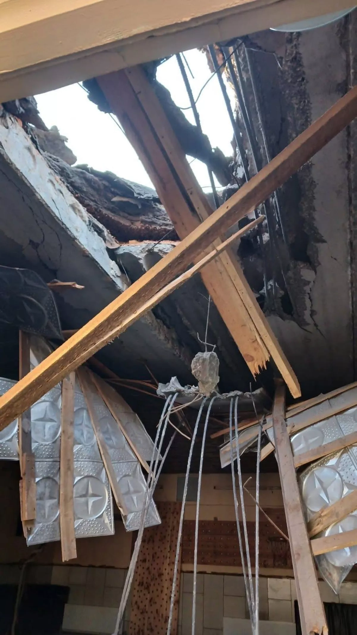 Russian drone attacks disrupt power, injure civilians in Ukraine’s Chernihiv PHOTO