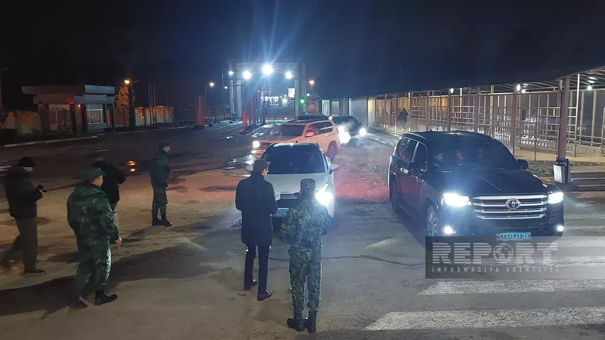 Italian ambassador in Iran evacuated via Azerbaijan PHOTO