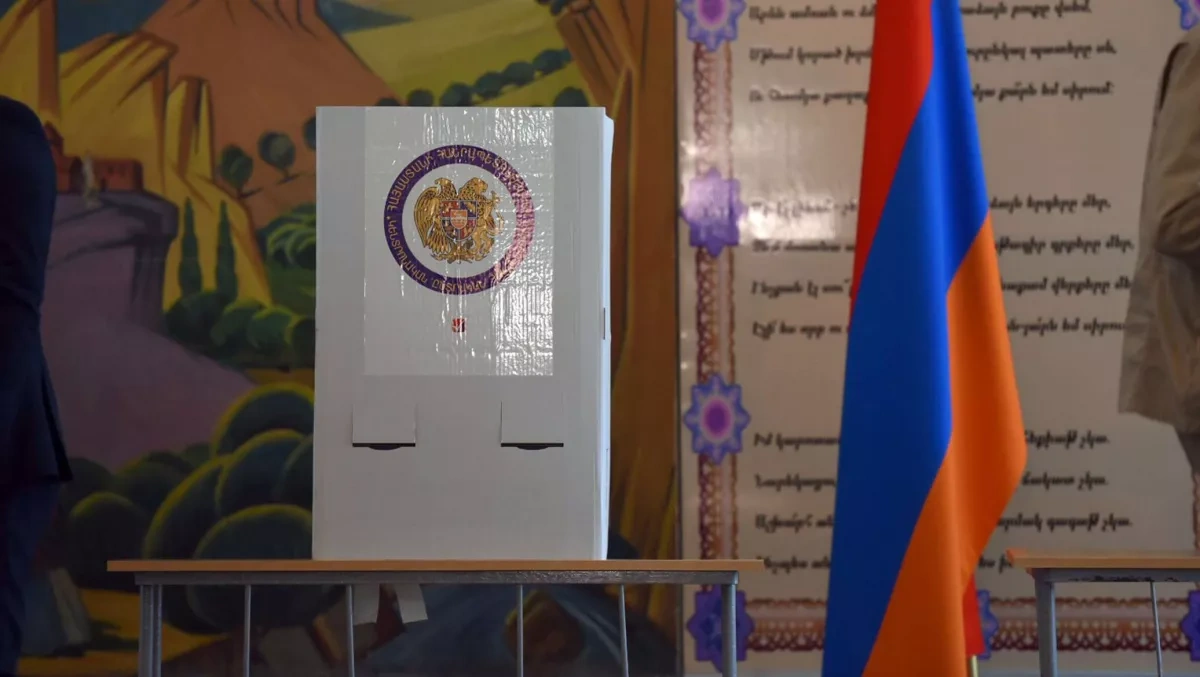 Armenian lawmakers propose ban on “biased” election observers