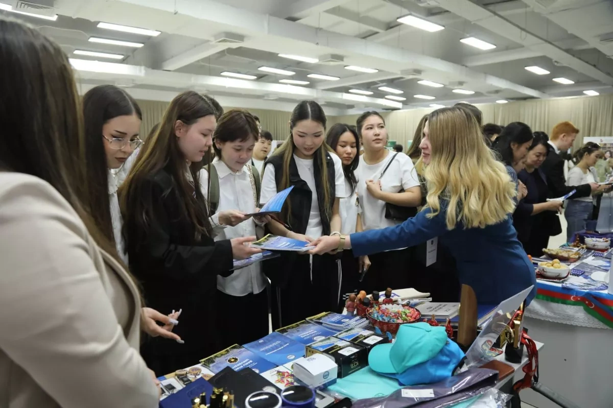 Education minister visits Study in Azerbaijan fair in Kazakhstan PHOTO