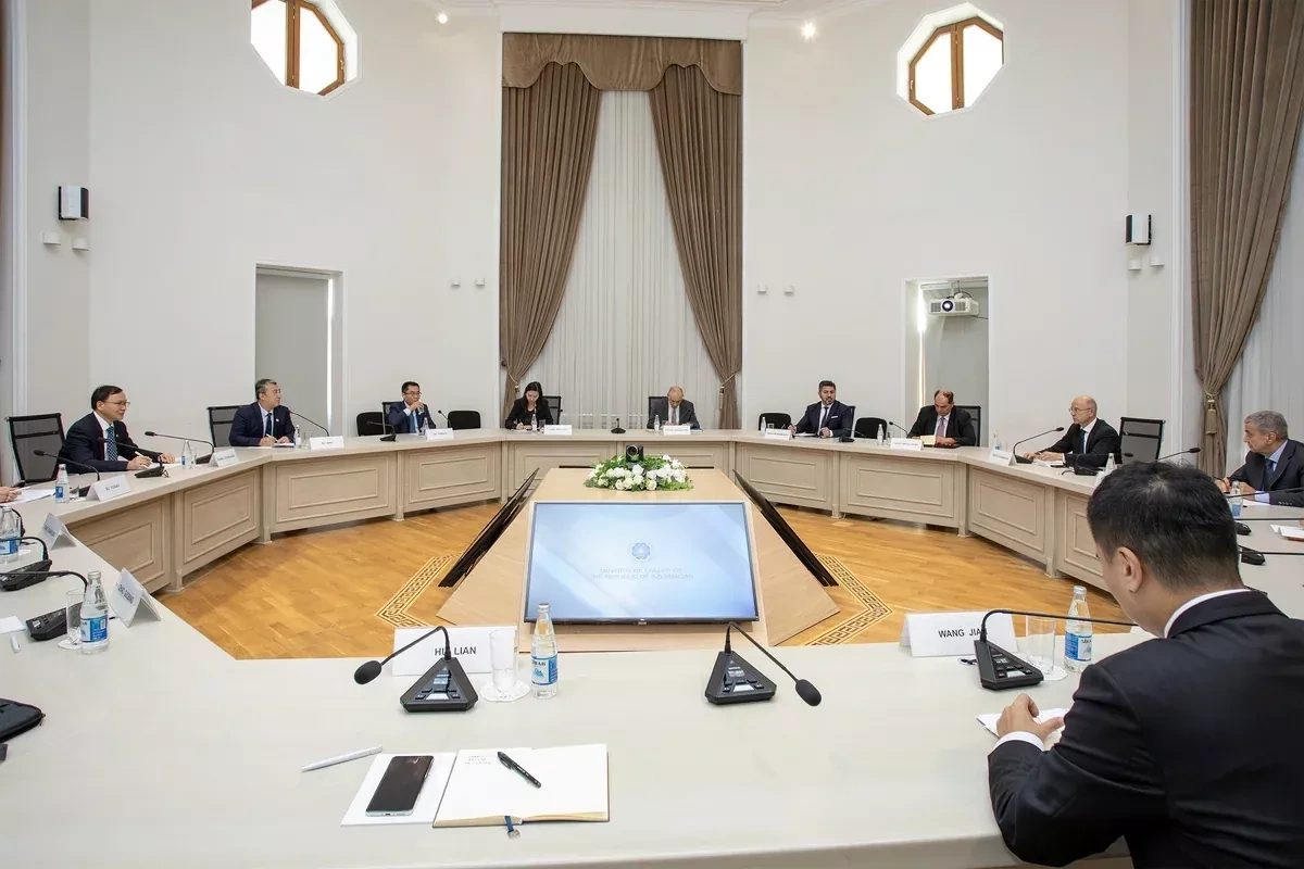 Baku, Beijing eye fresh energy cooperation in Caspian Sea PHOTO