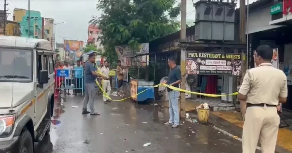 Seven killed, several injured in hotel fire near Tarapith temple in Bengal