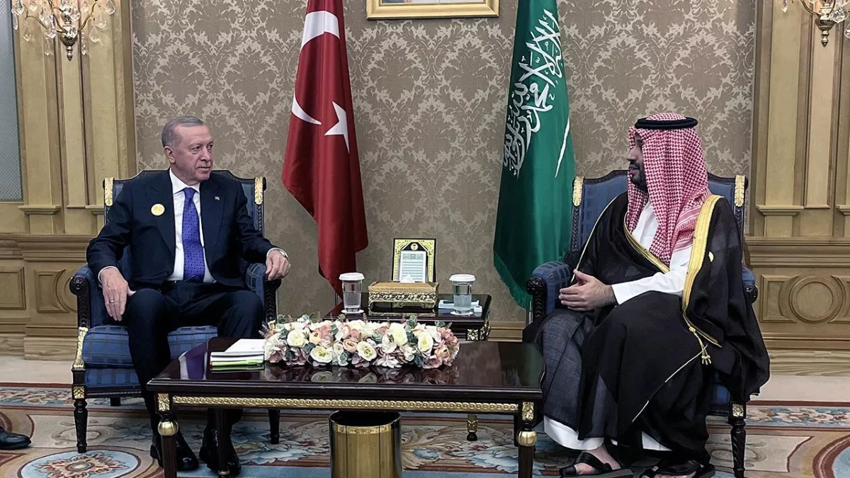 Turkish president speaks with Saudi crown prince on regional conflict