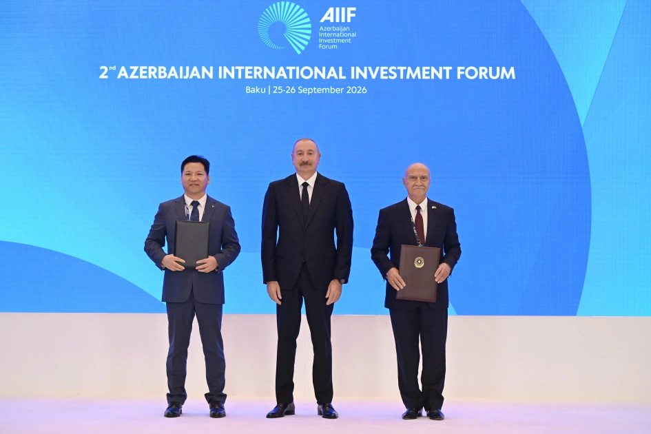 Documents signed on sidelines of Second Azerbaijan International Investment Forum exchanged (PHOTO)