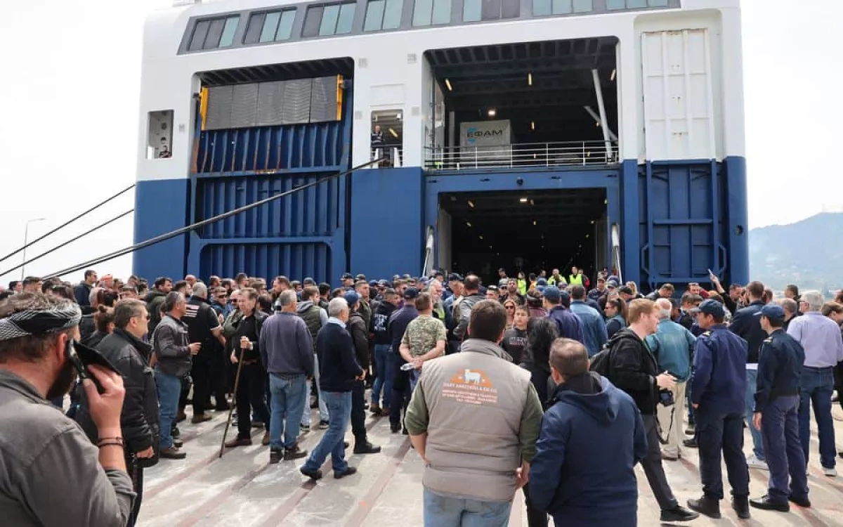 Greek island in gridlock as farmers block main port for second day