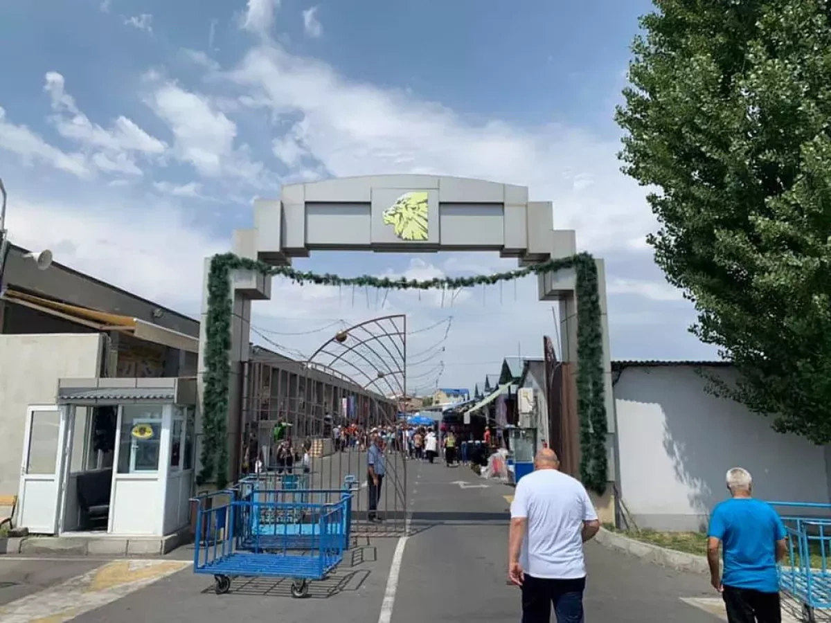 Armenia: Searches under way at home of Arinj Mall director