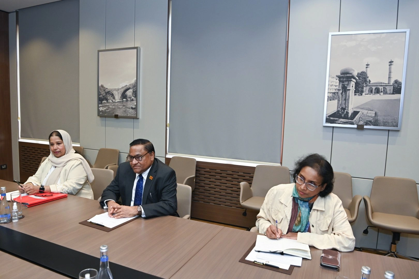 Azerbaijan, Sri Lanka discuss tourism, education, energy cooperation (PHOTO)