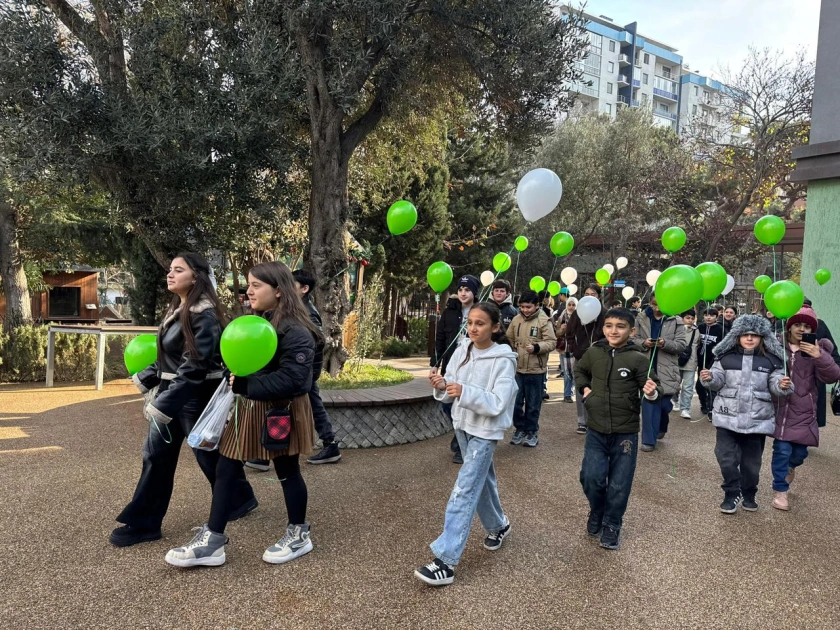 Holiday event for children organized at Baku Zoological Park on Leyla Aliyeva's initiative (PHOTO)