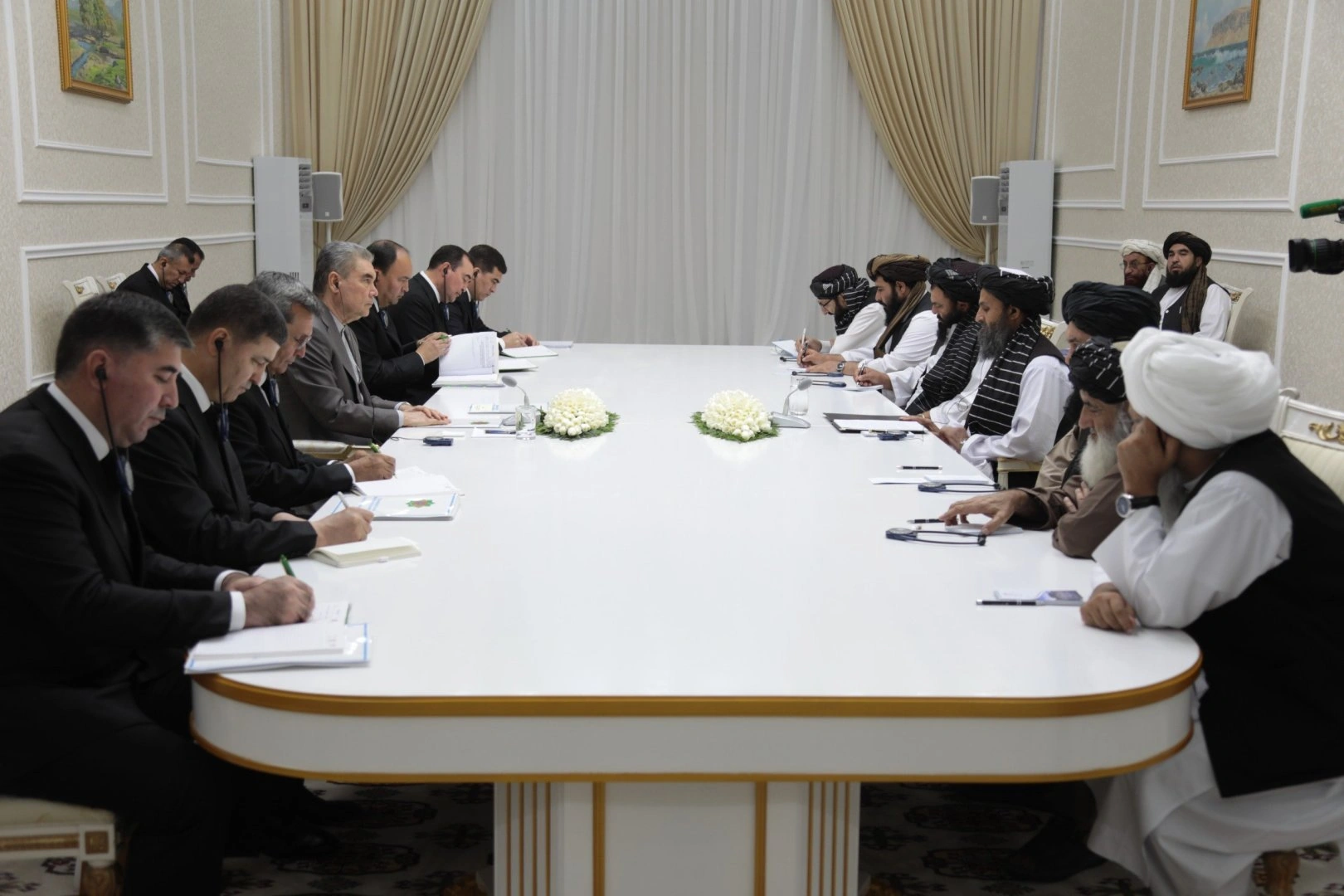 Turkmen, Afghan officials discuss TAPI progress in Herat