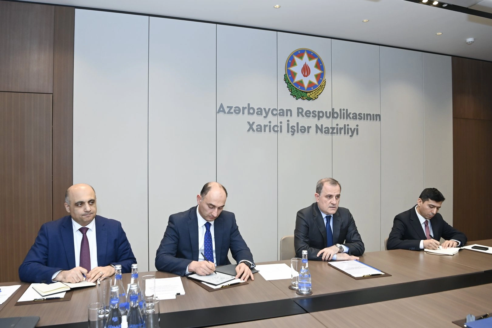 Azerbaijani FM meets with newly appointed Greek Ambassador (PHOTO)