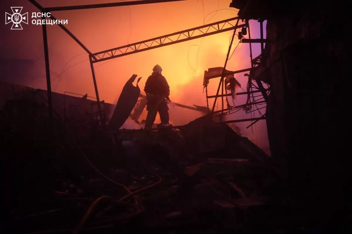 Russian overnight attacks on southern, central Ukraine leave dead, injured PHOTO/VIDEO