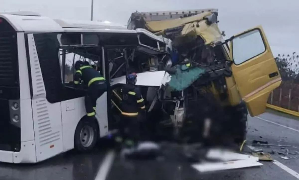 Two soldiers killed in road accident in Georgia, Azerbaijani citizen hospitalised