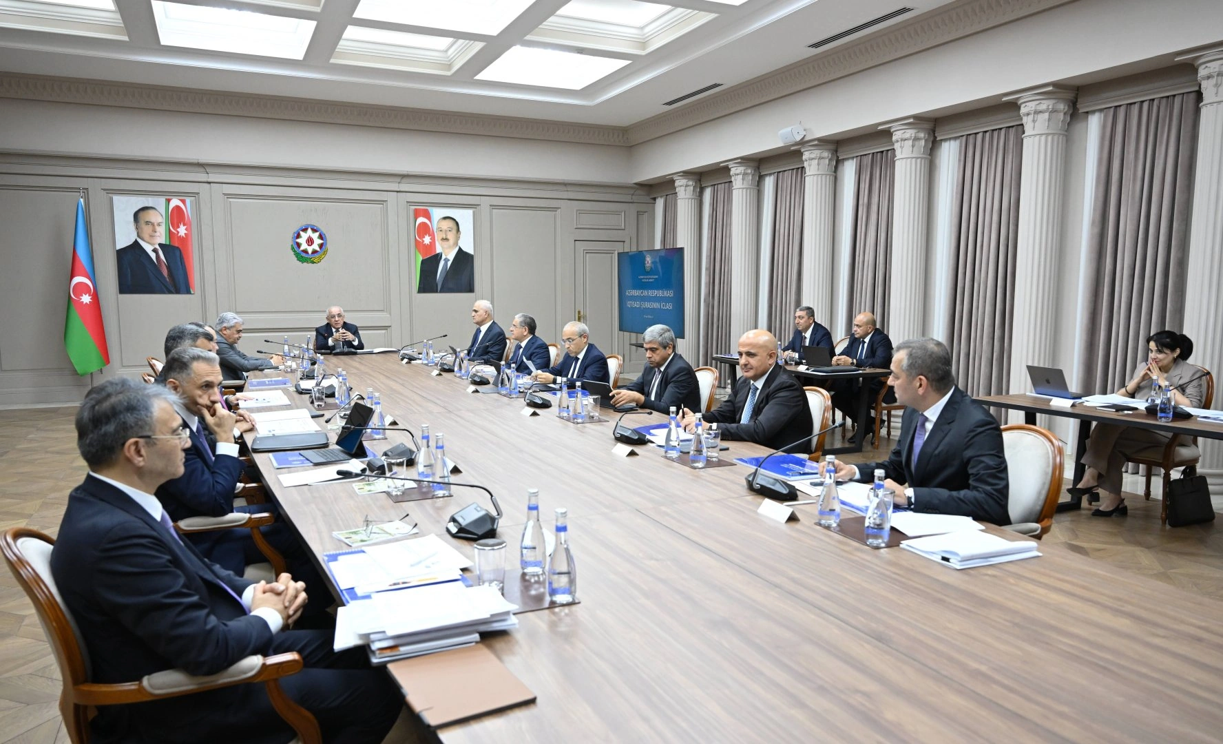 Azerbaijan's Economic Council discusses tourism and mining industry issues (PHOTO)