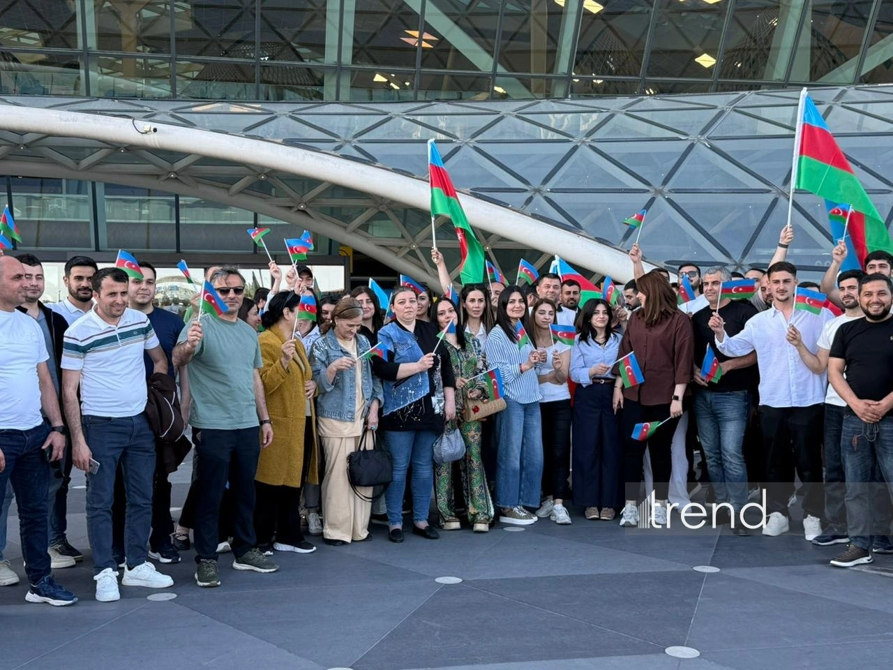 Azerbaijan’s European minifootball champions return home (PHOTO)