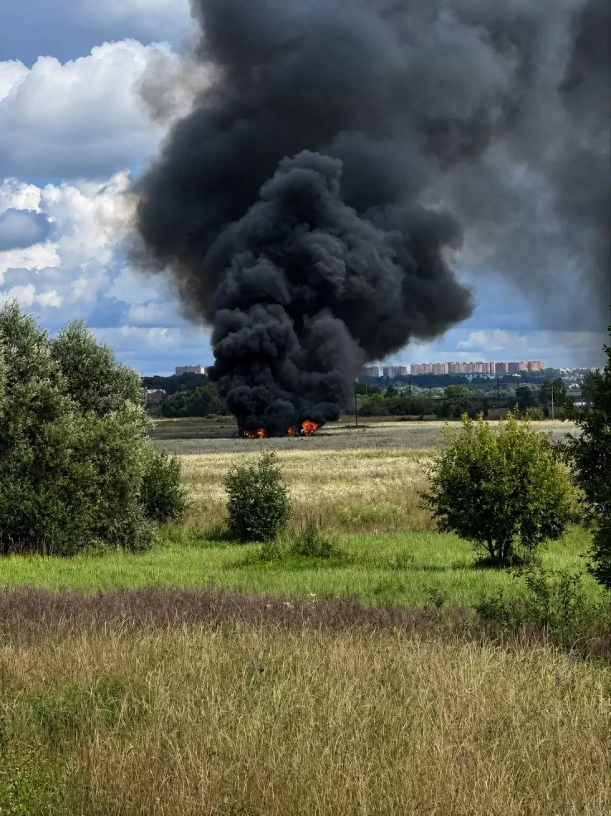 Major fire and explosions hit car dealerships in Warsaw PHOTO / VIDEO