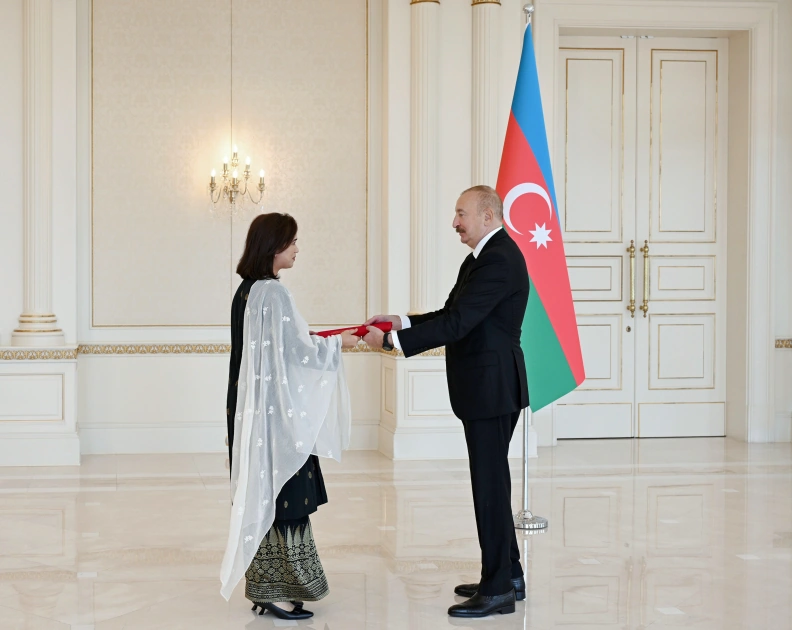 President Ilham Aliyev receives newly appointed ambassador of Malaysia to Azerbaijan (PHOTO/VIDEO)