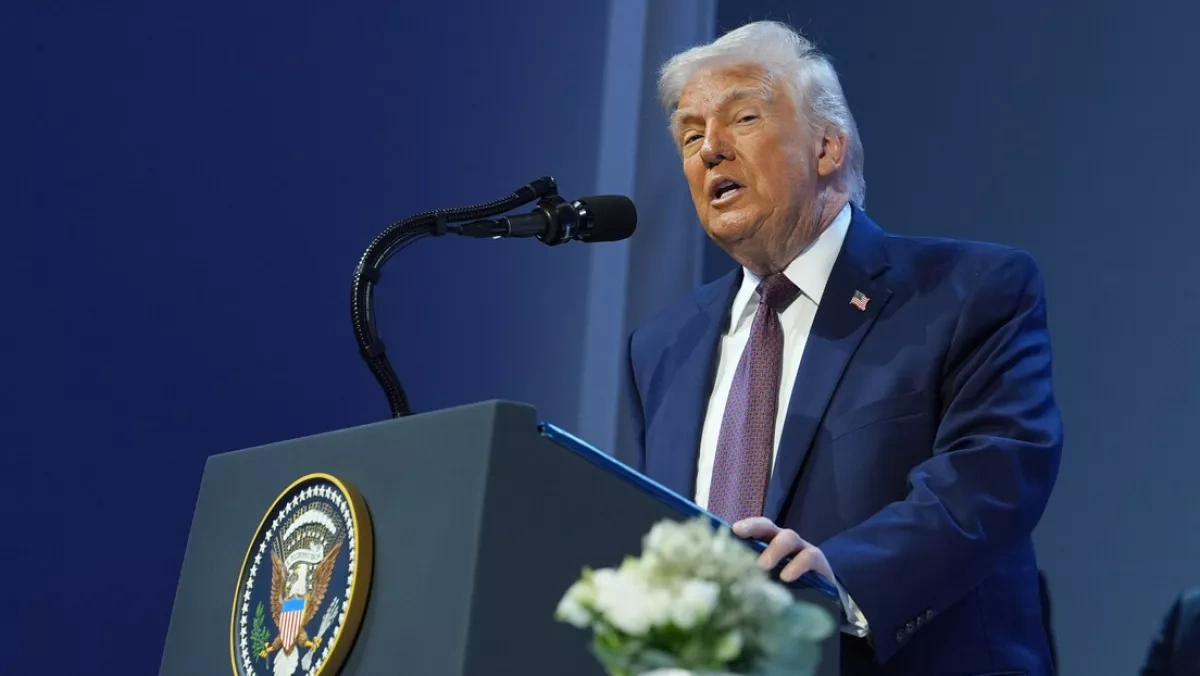 Trump: Massive US naval force moves toward Iran