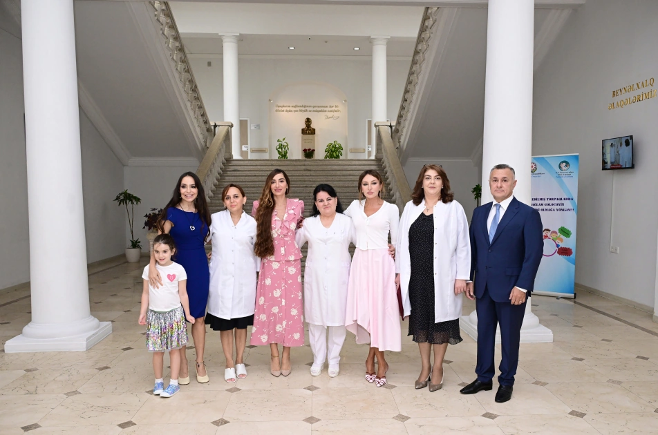 First Vice-President Mehriban Aliyeva, her daughters Leyla Aliyeva and Arzu Aliyeva visit the Scientific Research Institute of Pediatrics (PHOTO)