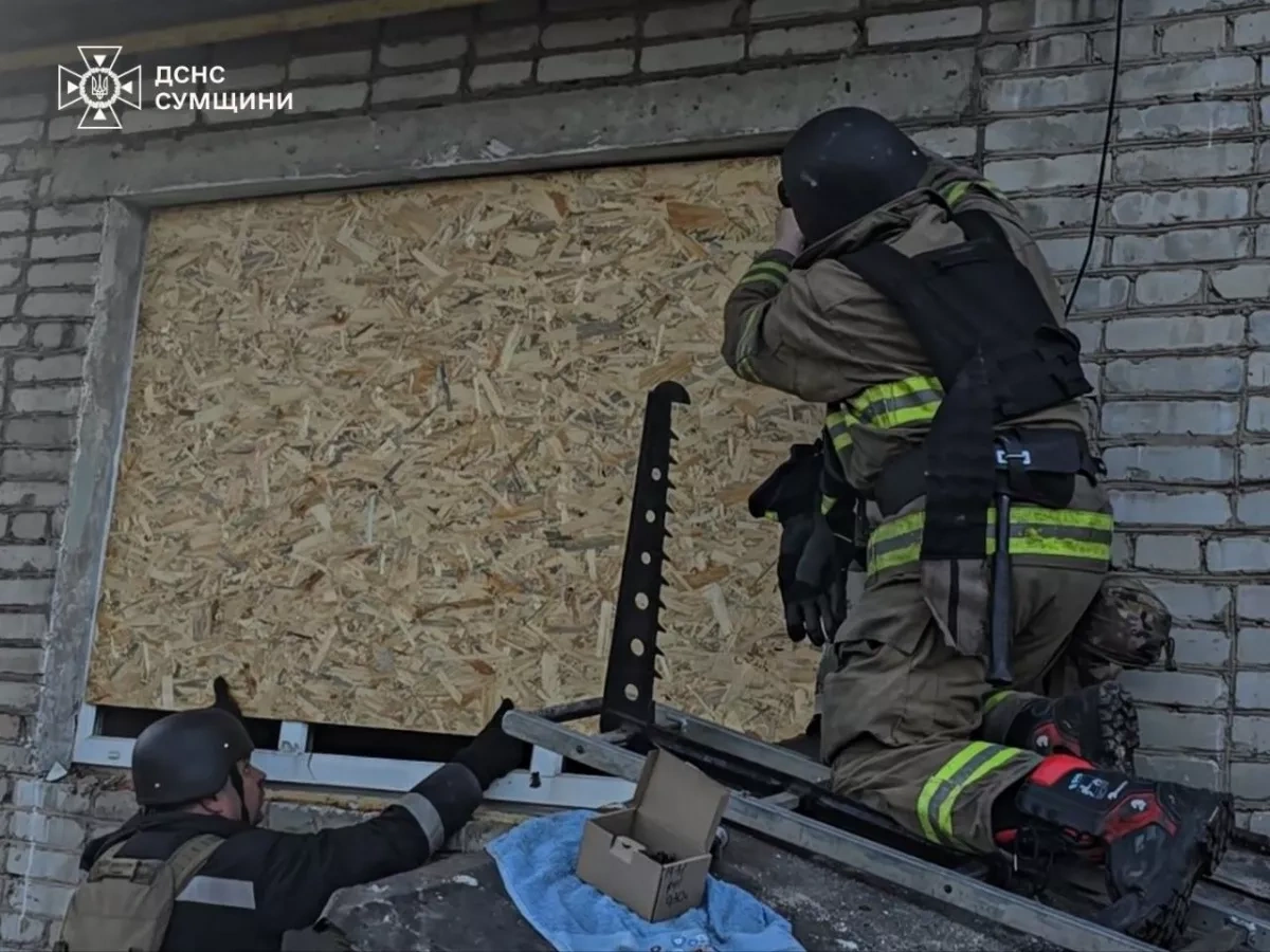 Four injured after strike hits Ukraine's Sumy region PHOTO