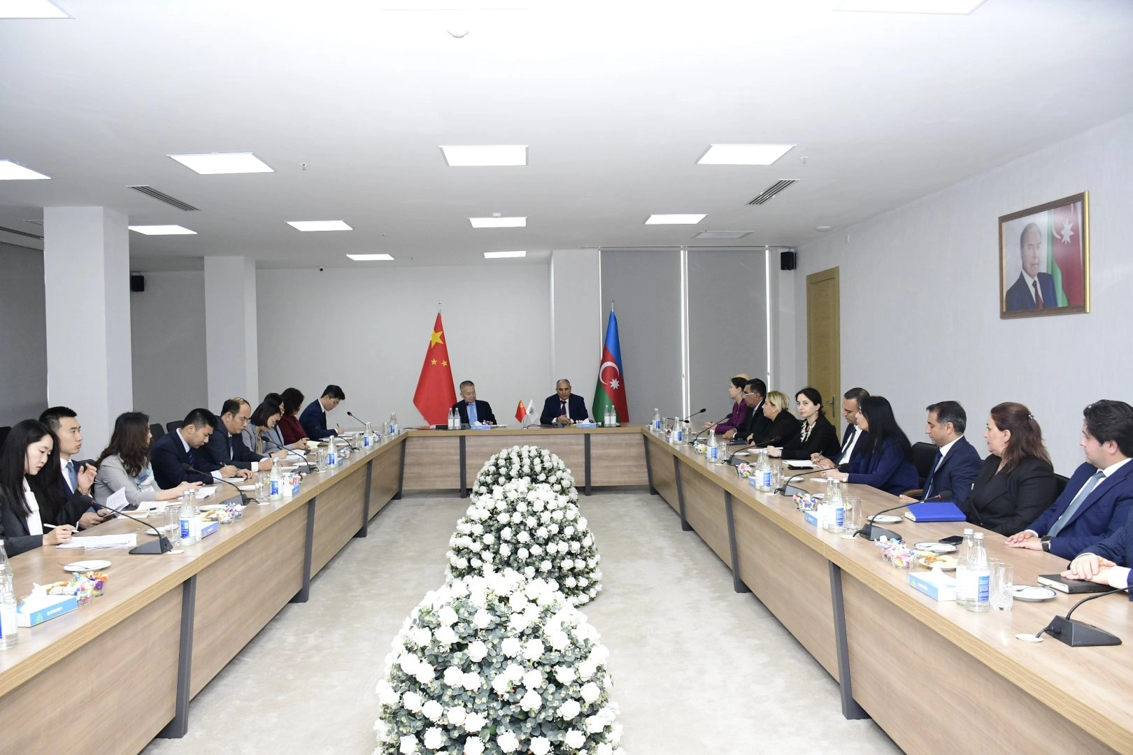 Azerbaijan, China deepen dialogue on strategic ties (PHOTO)