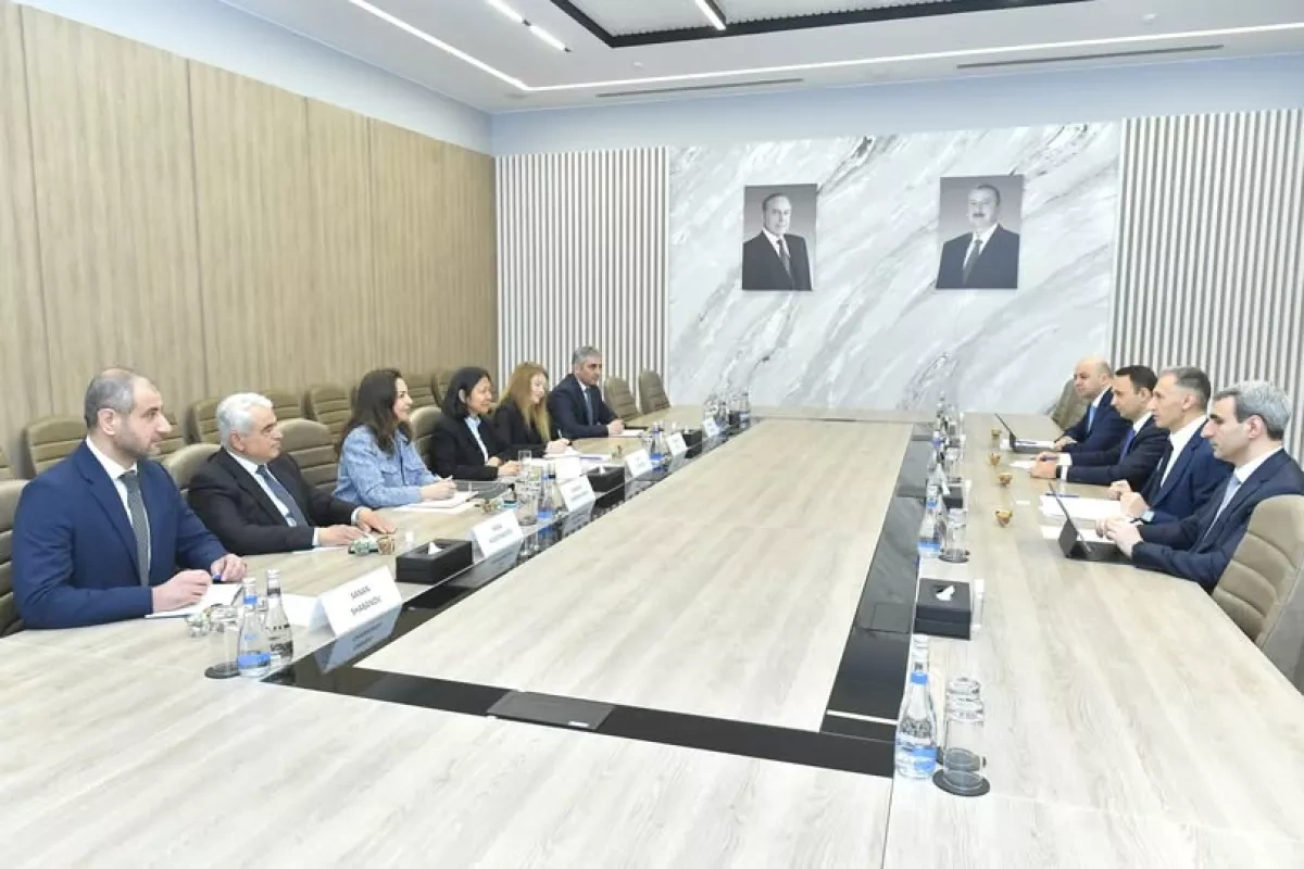 Azerbaijan, ADB discuss expanding cooperation on transport sector