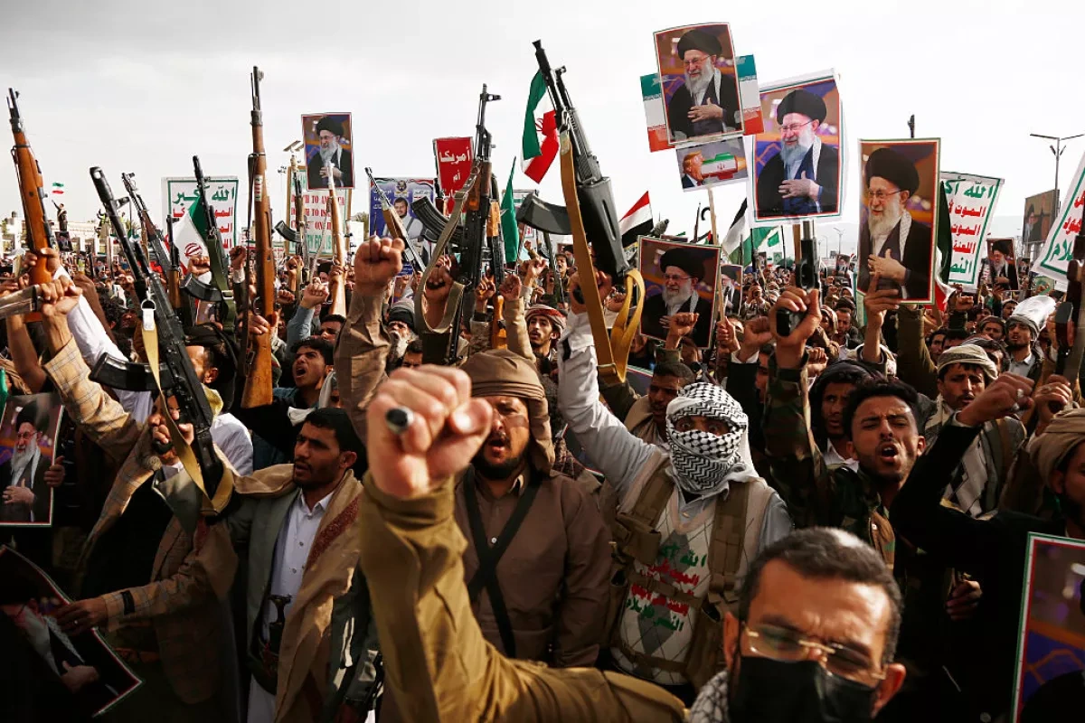 What lies behind Yemeni Houthis' restraint in joining wider conflict