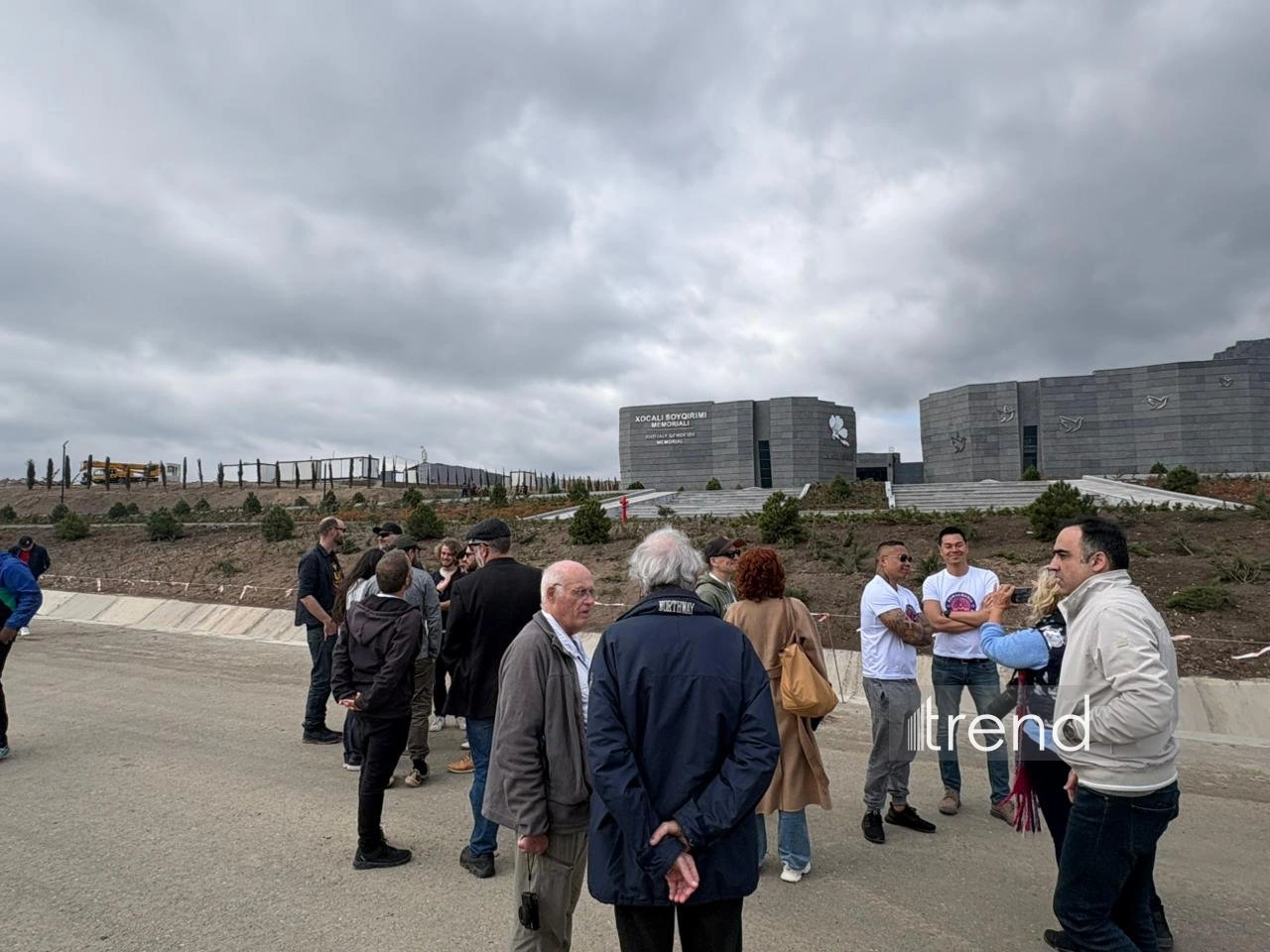 International travelers visit Khojaly genocide memorial in Azerbaijan (PHOTO)