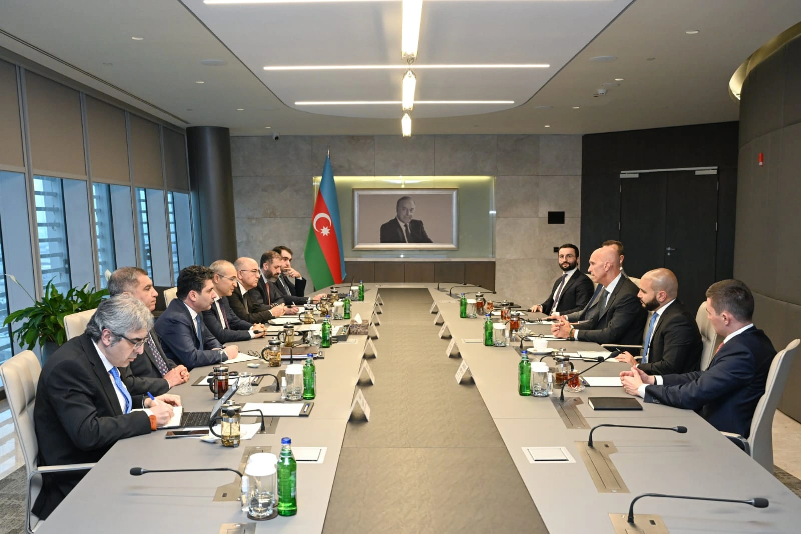 Azerbaijan and U.S. company discuss promising economic collaboration