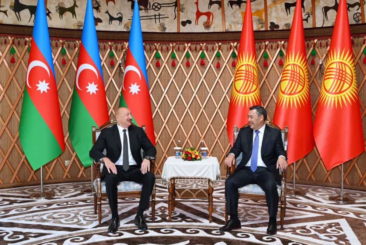 Official welcome ceremony held for President Ilham Aliyev in Cholpon-Ata PHOTO