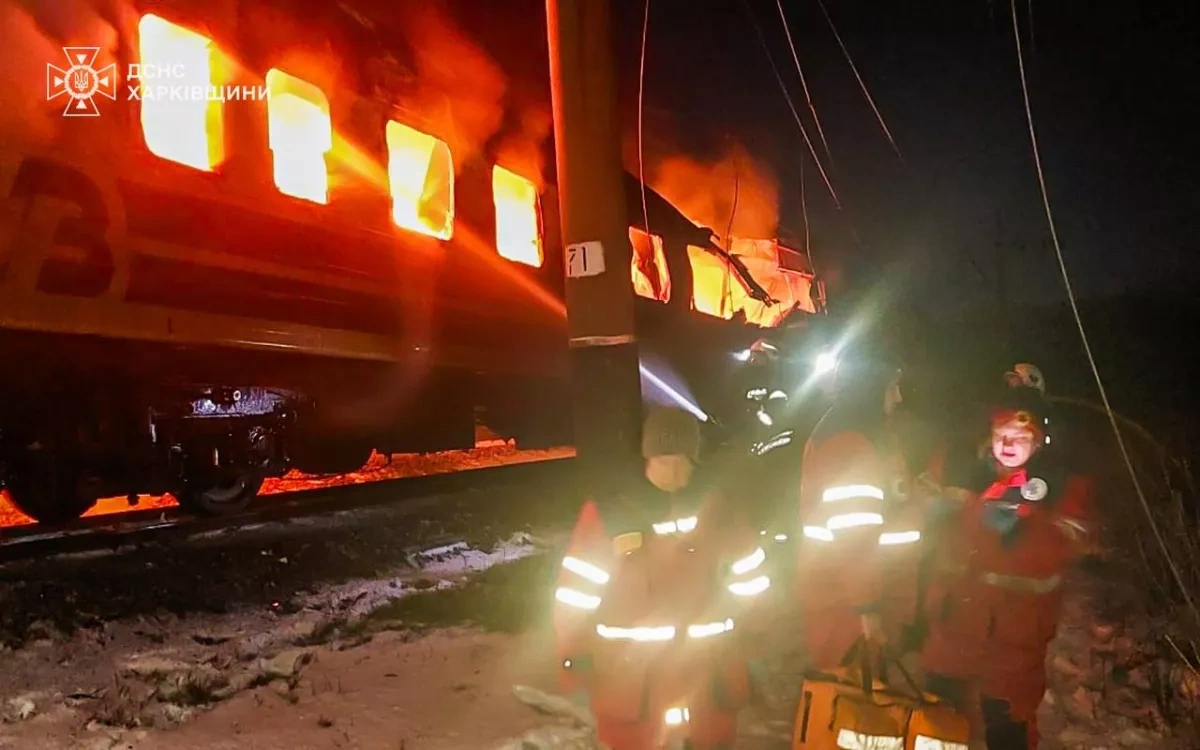 Russian strike hits passenger train in Kharkiv region, killing at least four PHOTO