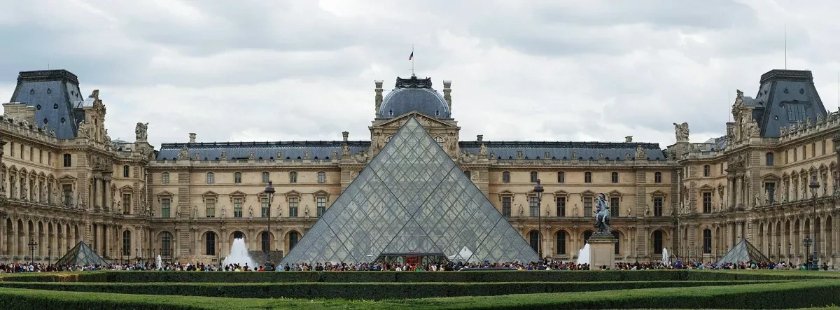 French authorities prevent suspected terror plot targeting Louvre museum