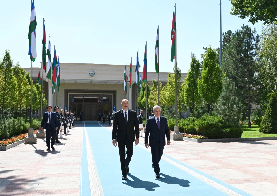 Tashkent hosts official welcome ceremony for President Ilham Aliyev