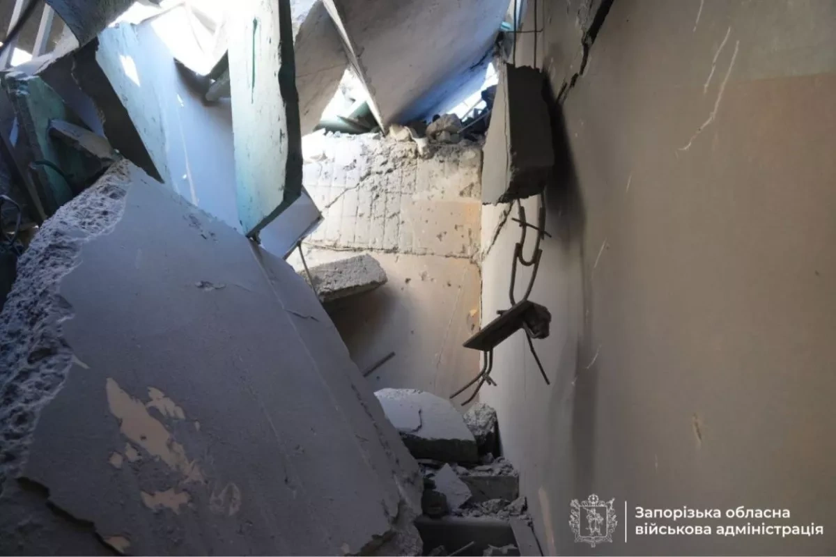 Russian airstrike on Zaporizhzhia injures six, including child PHOTO/VIDEO