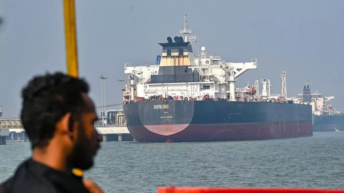 Bloomberg: India readies tanker deployment through Strait of Hormuz