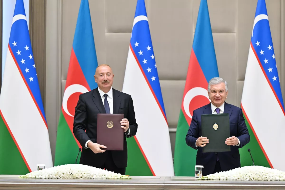 Azerbaijan, Uzbekistan sign bilateral documents in Tashkent PHOTO