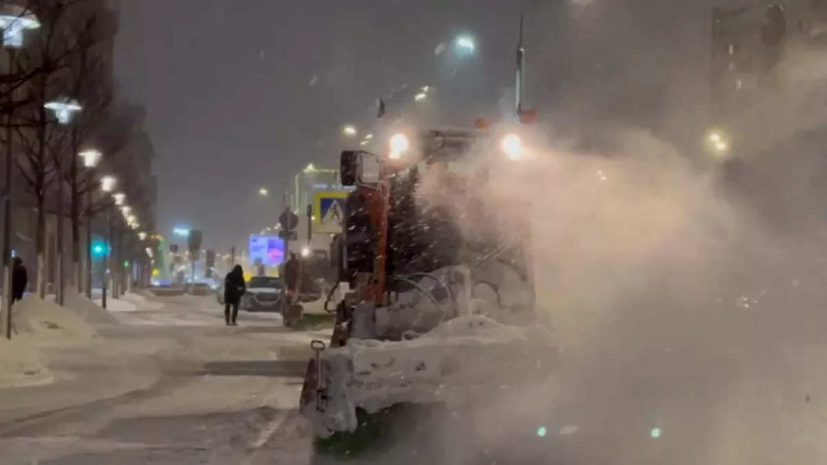 Powerful winter storm paralyses Moscow, record snowfall expected Over 180 flights cancelled VIDEO/UPDATED