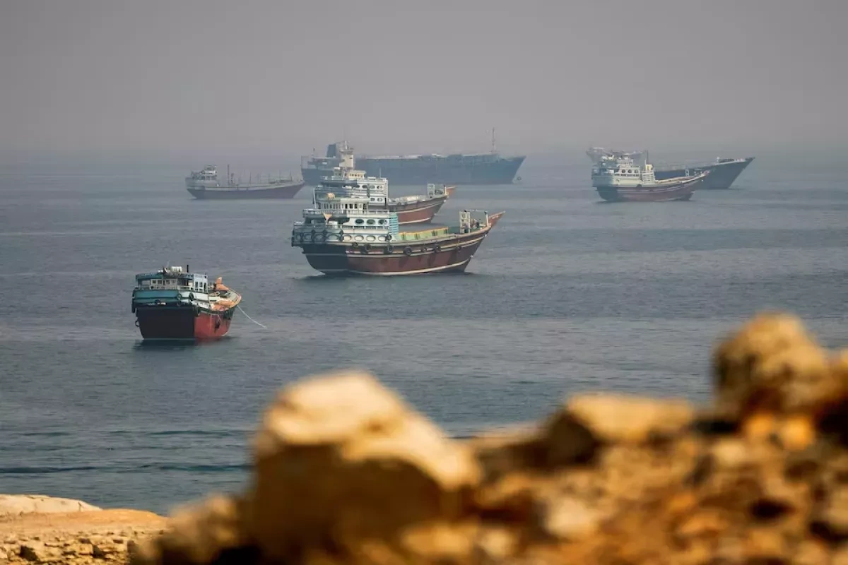 Hormuz shipping traffic falls further amid Iran conflict