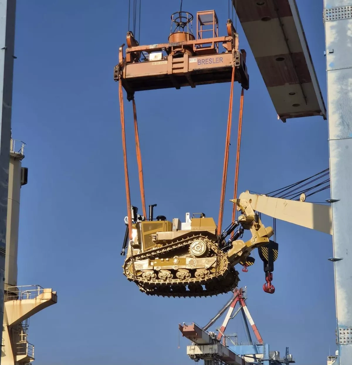 Israel unloads thousands of tons of military gear at Haifa Port PHOTO
