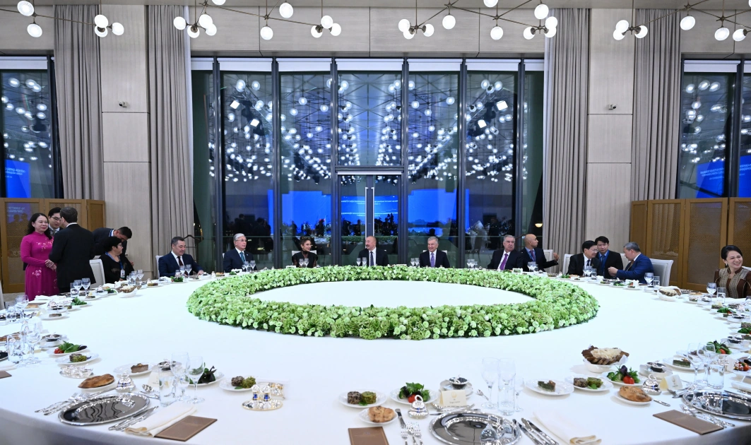 Dinner hosted on behalf of President Ilham Aliyev in honor of participants of 7th CICA Summit (PHOTO)