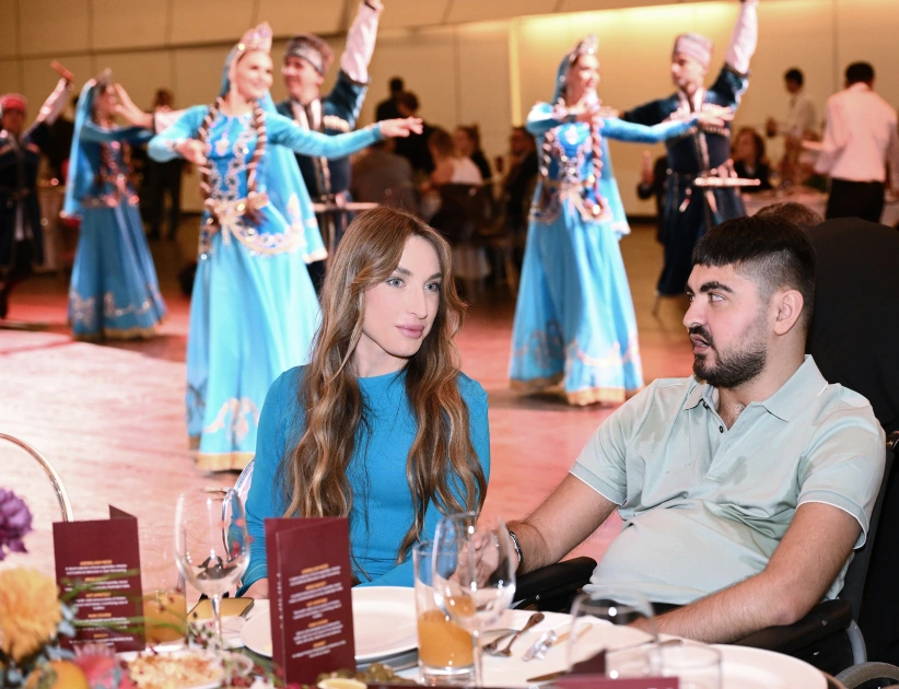Heydar Aliyev Foundation VP Leyla Aliyeva and Alena Aliyeva attend official opening of Art Weekend (PHOTO)