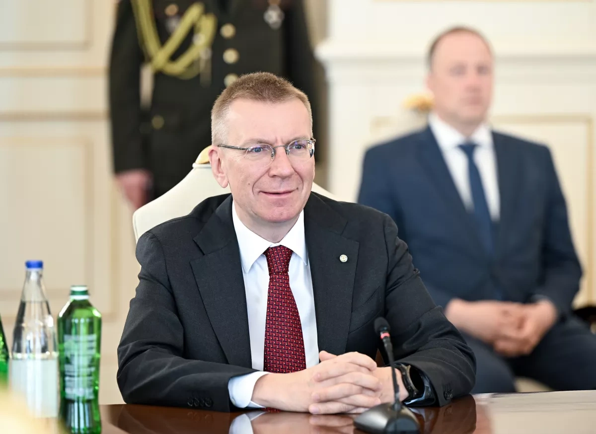 Azerbaijani, Latvian presidents hold expanded format meeting PHOTO
