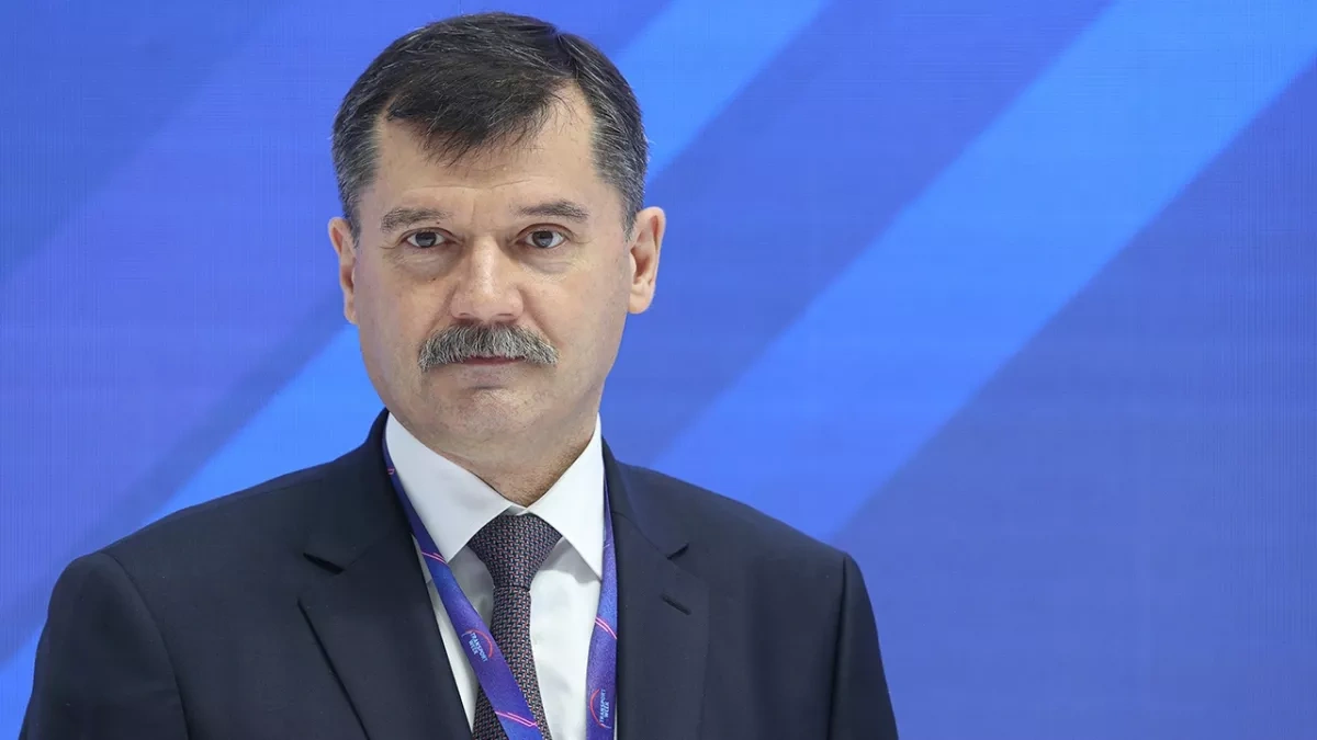 Former Russian aviation chief detained on large-scale fraud allegations