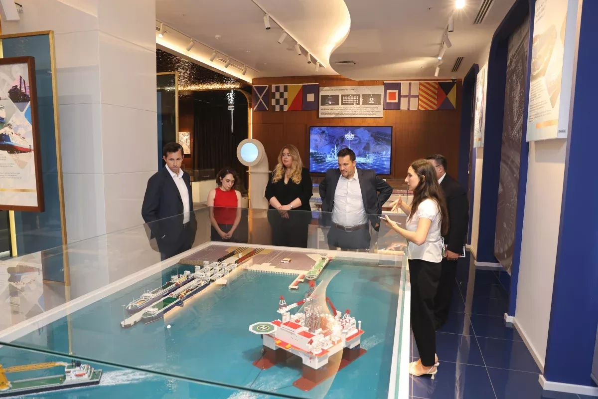 Azerbaijan's ASCO, World Bank team up on Caspian renewable energy plans PHOTO