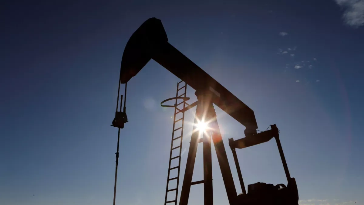 Soaring oil prices put Bank of England in inflation dilemma