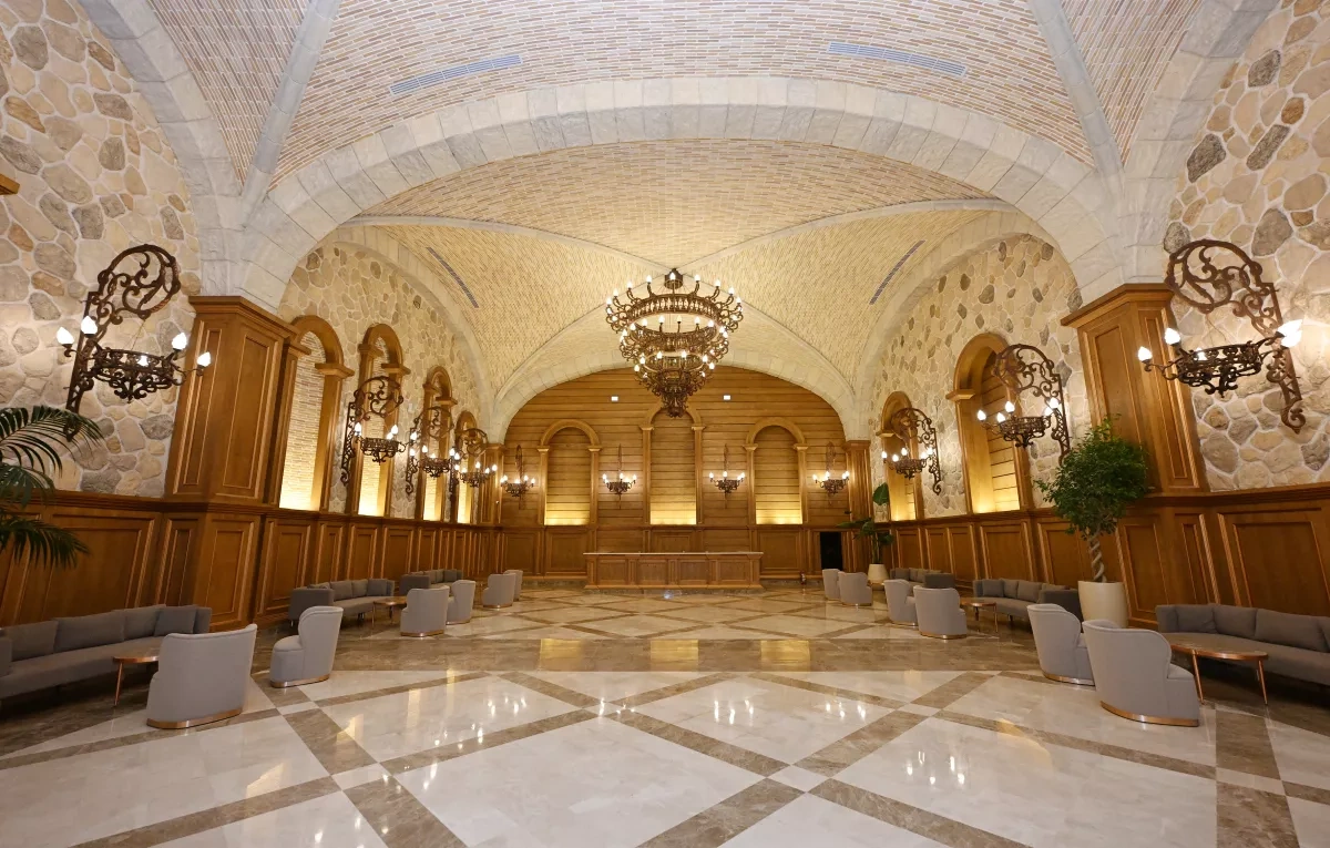 Azerbaijani leader, first lady attend Pirgulu Park hotel opening in Shamakhi PHOTO / UPDATED