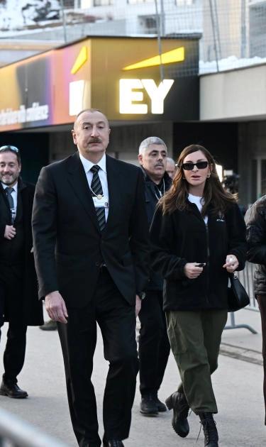 President Ilham Aliyev participates in panel session as part of World Economic Forum (PHOTO)