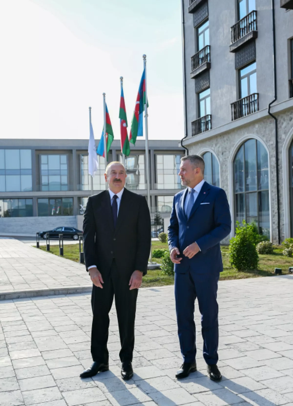 Azerbaijani president hosts official luncheon for Slovak counterpart in Khankendi PHOTO