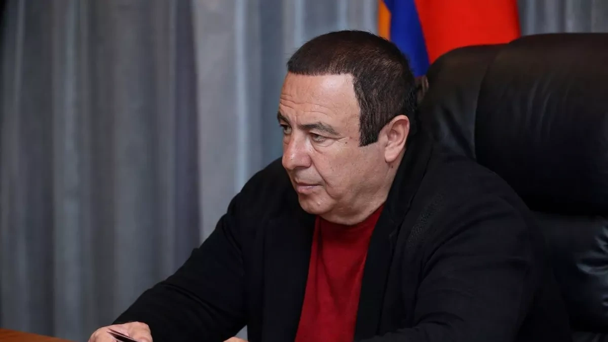 Armenian opposition leader says he plans to continue business projects from detention